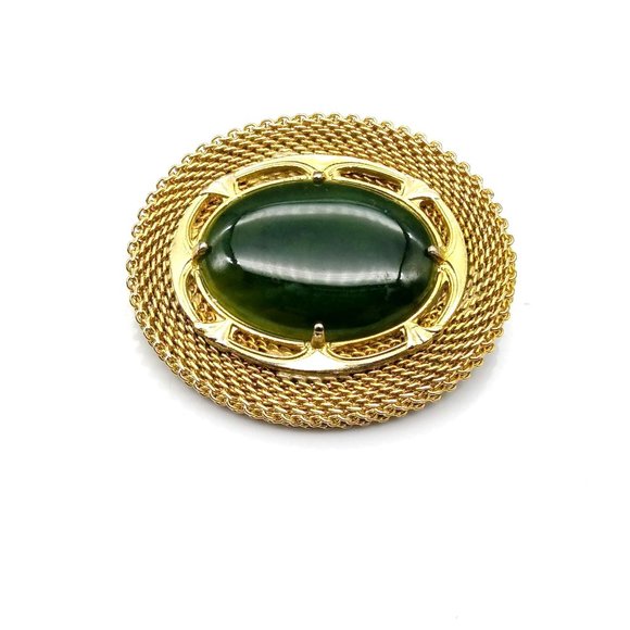 Nephrite Stone Oval Cabochon Brooch in Oval Mesh Frame, Classic - Picture 1 of 4